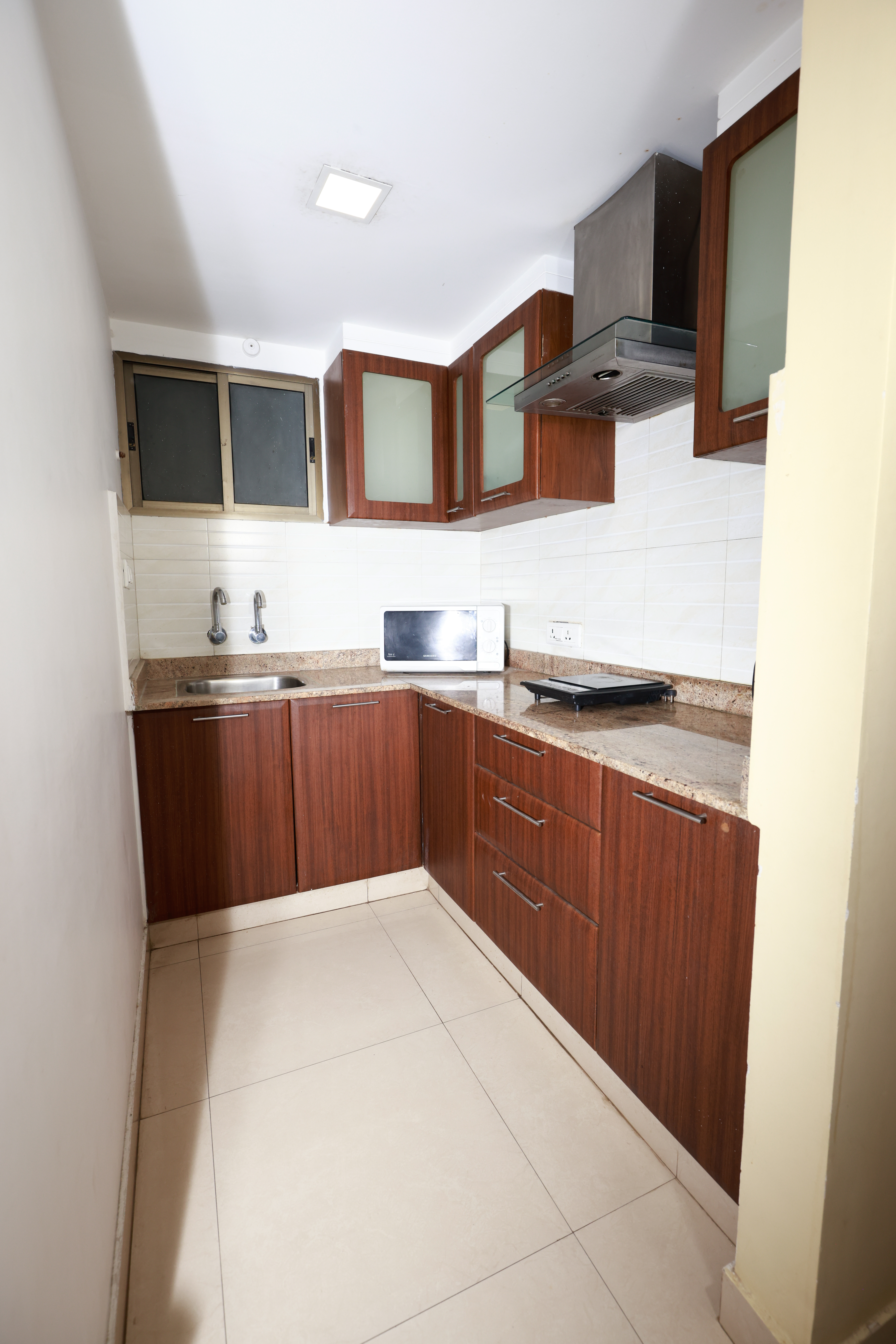 Luxury Aparthotel near Brookefield Mall