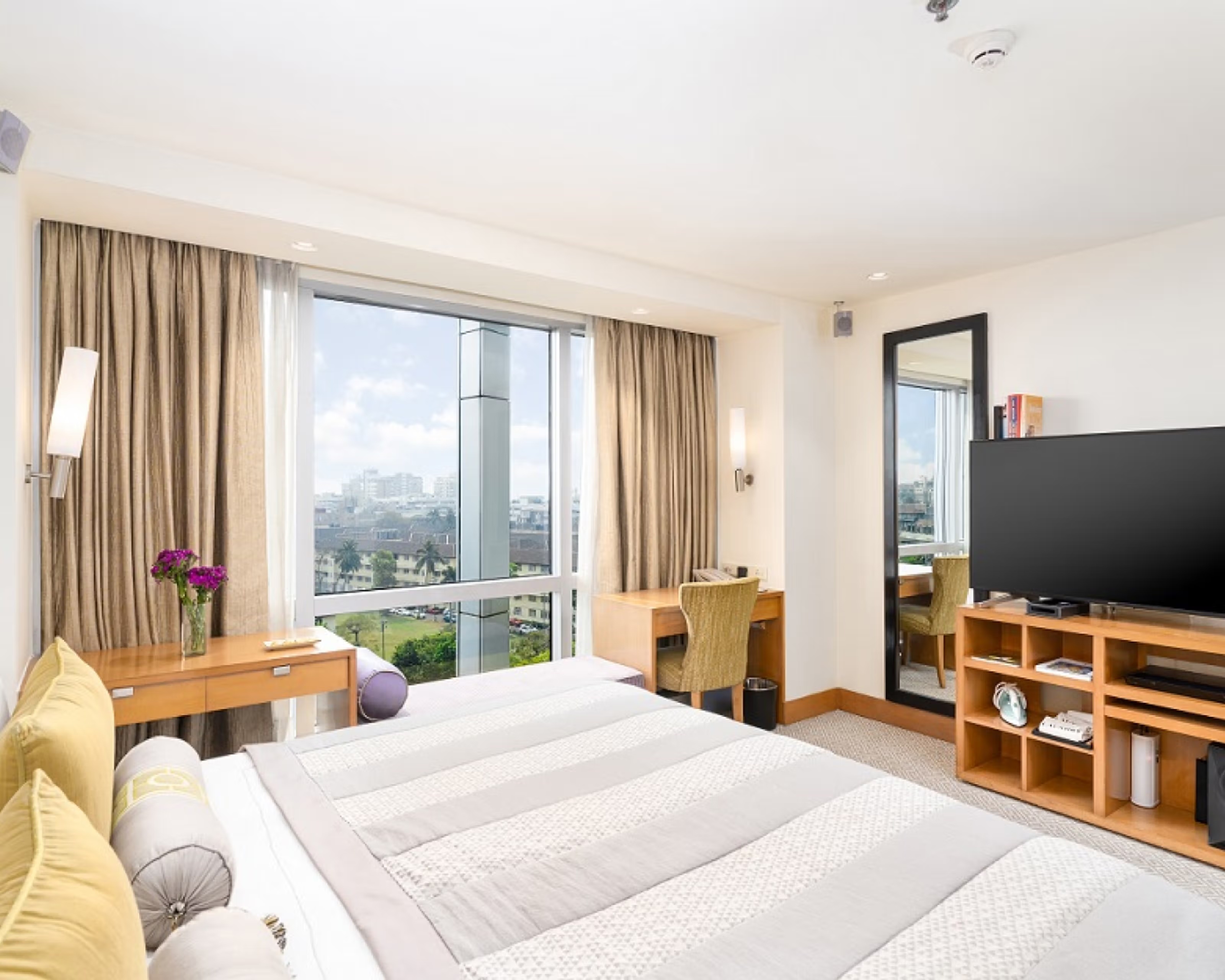 Metropolitan Stays in Colaba