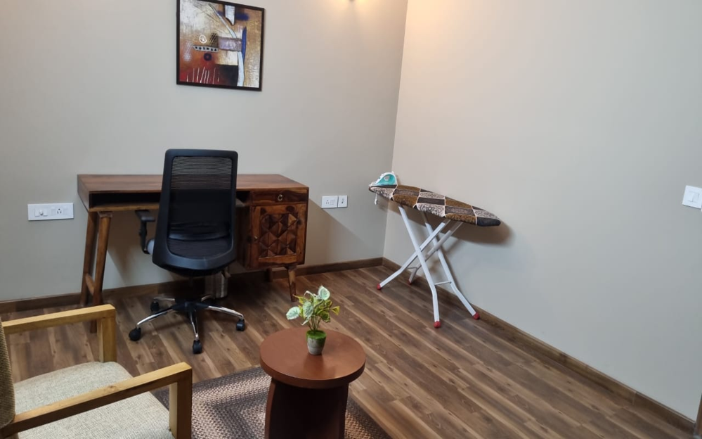 2 BR Serviced Apartment on Golf Course Extension Road