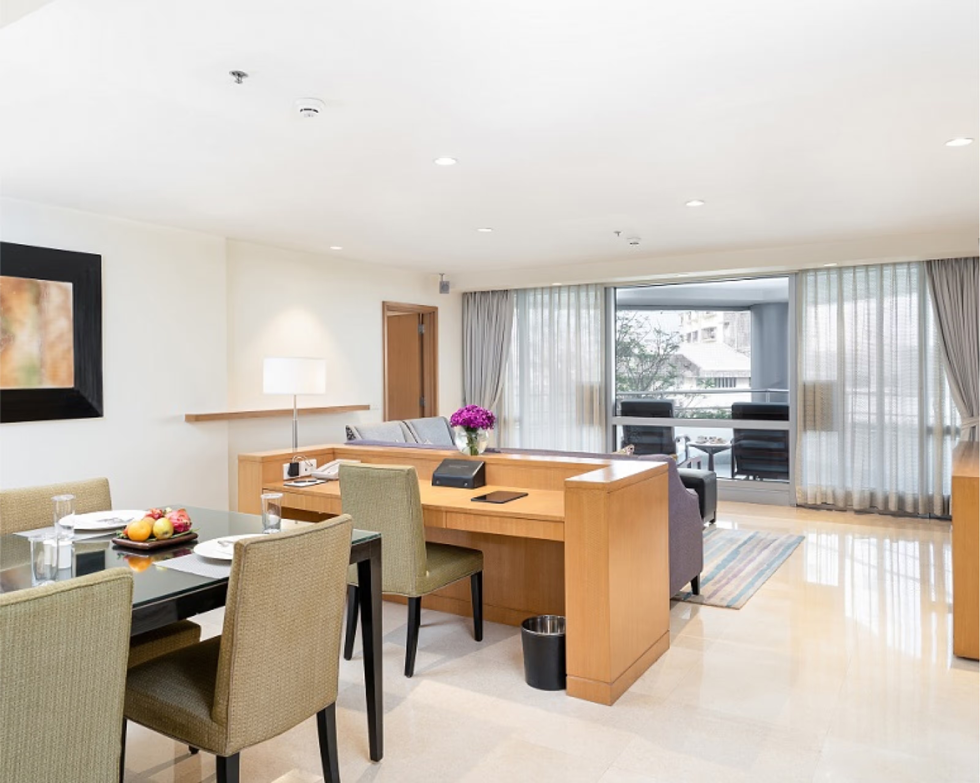 Metropolitan Stays in Colaba