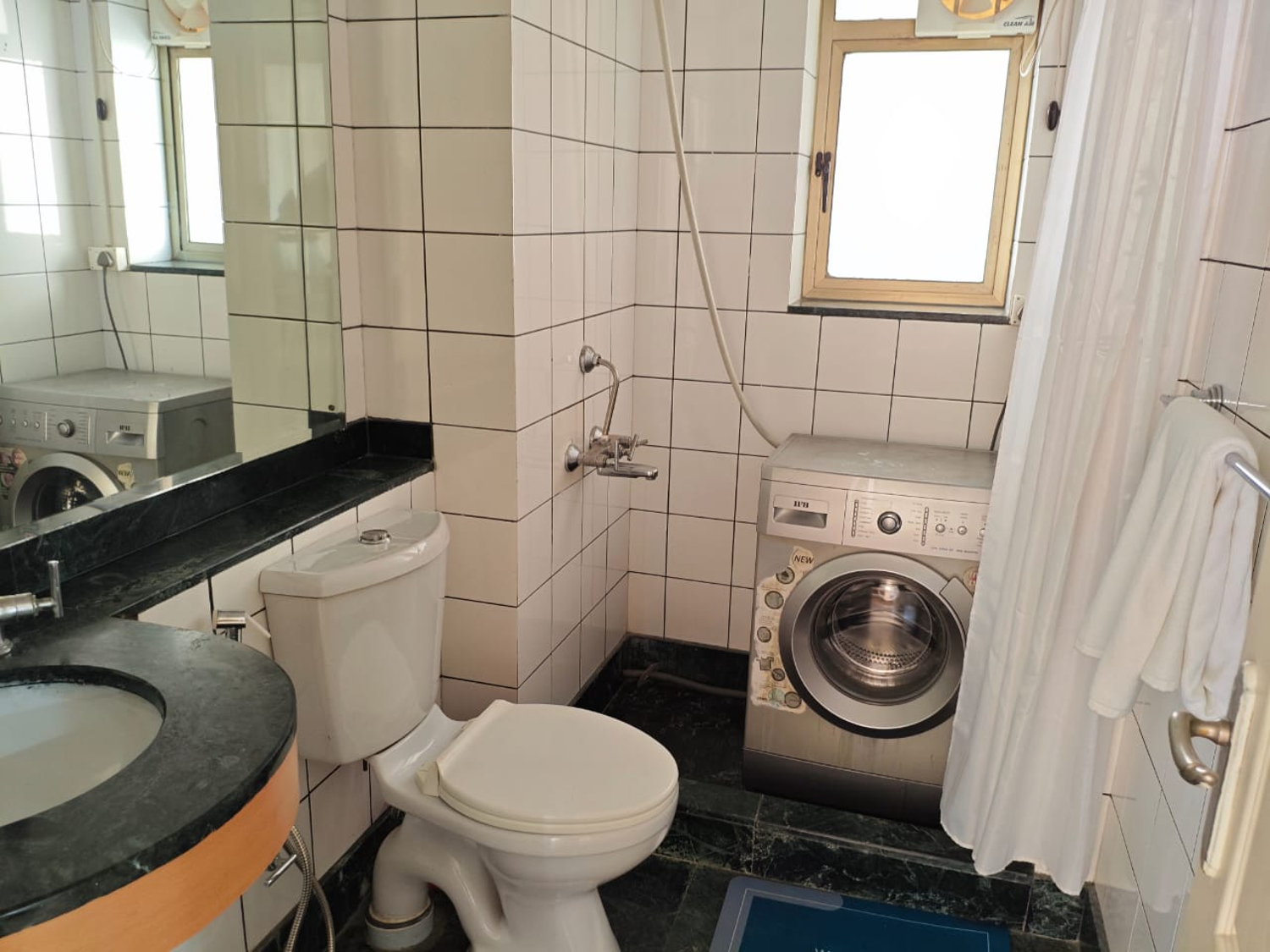2 BR Serviced Apartment on Golf Course Rd