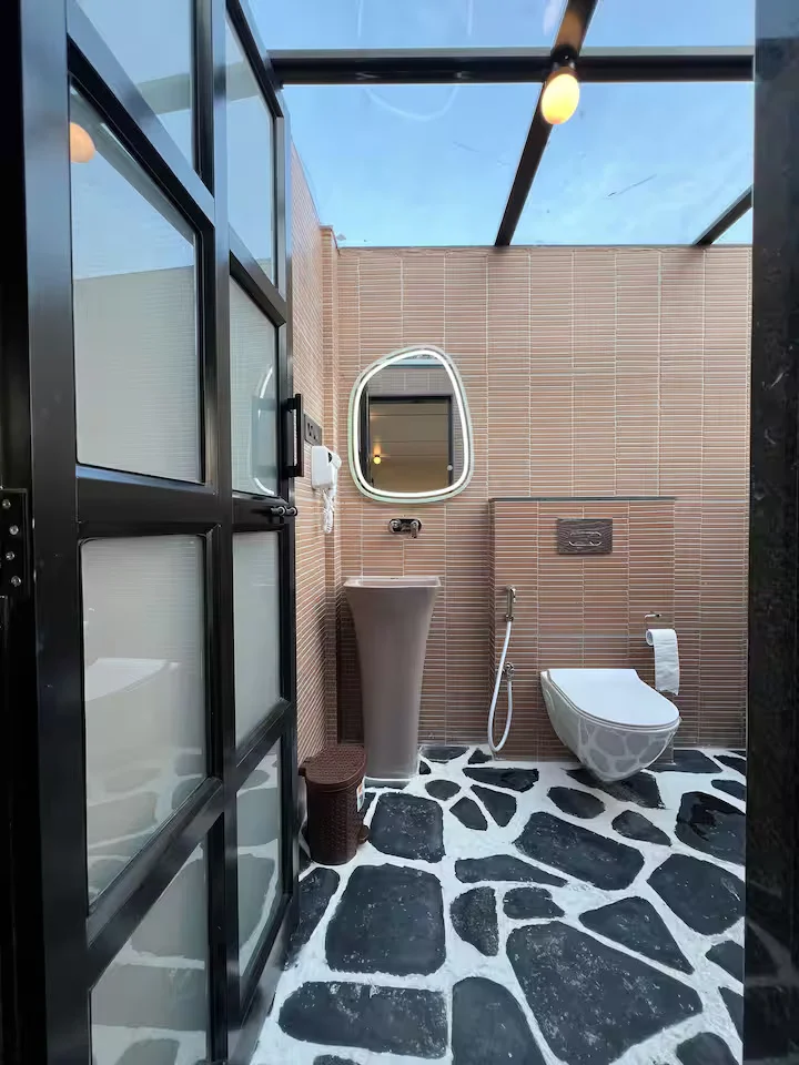Studio Apartment with Terrace in Meera Nagar