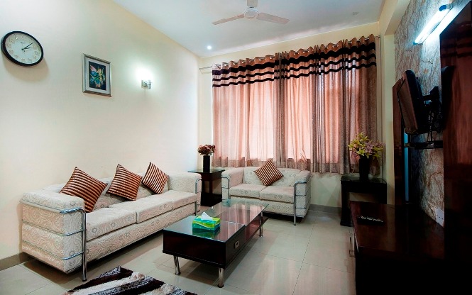 Studio Apartment near UNITECH BUSINESS PARK
