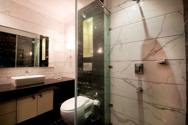 Private room in a 3 BHK Apartment