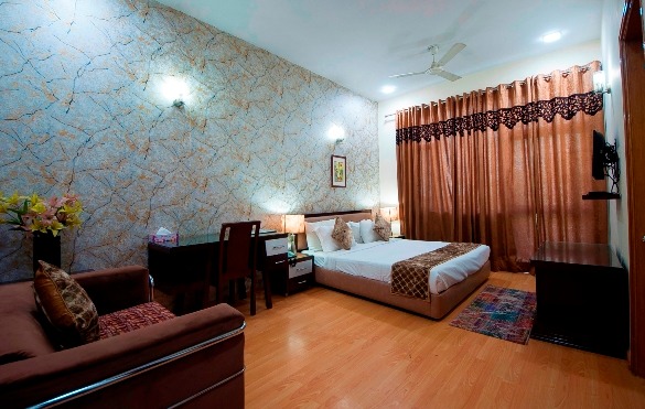 1 Bedroom Serviced Apartment near UNITECH BUSINESS PARK