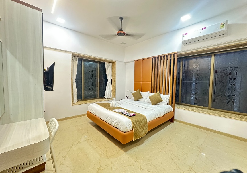 Classic Studio Apartments in Thakur Complex