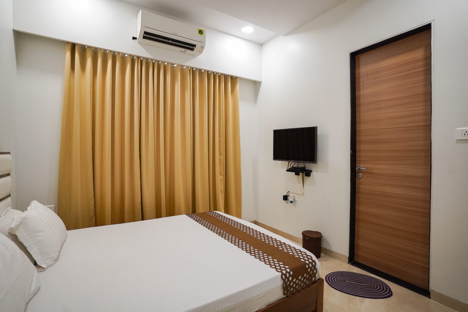Premier 3 Bedroom Apartment in Kharghar