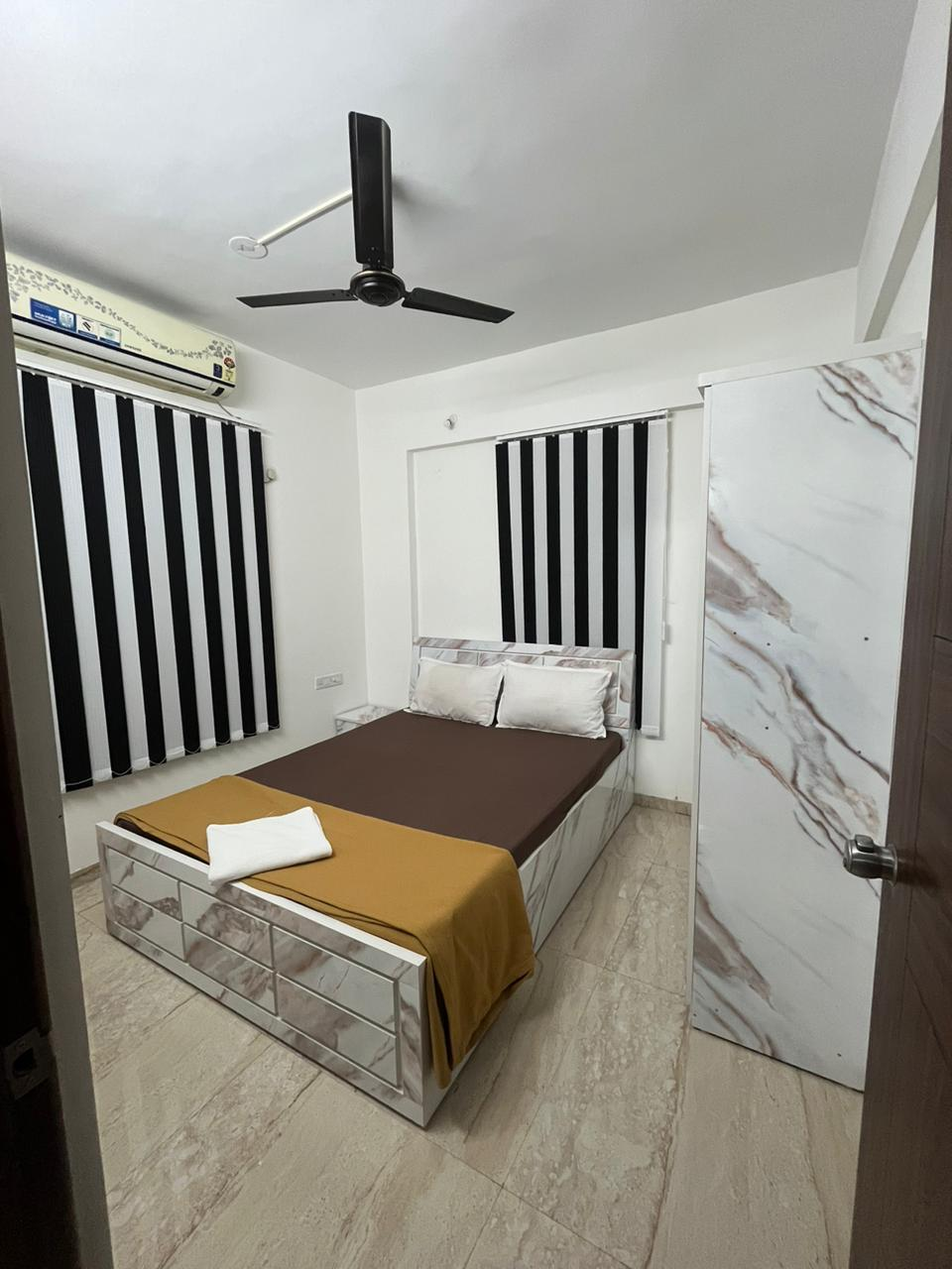 Classic 1 Bedroom Apartment in Koregaon Park