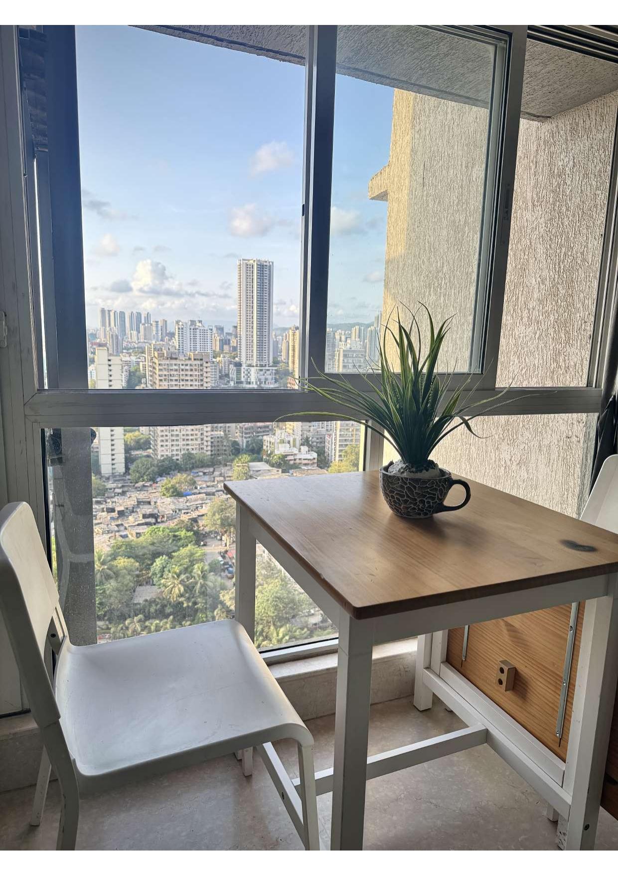 Luxury 2 Bedroom Apartment in Malad East