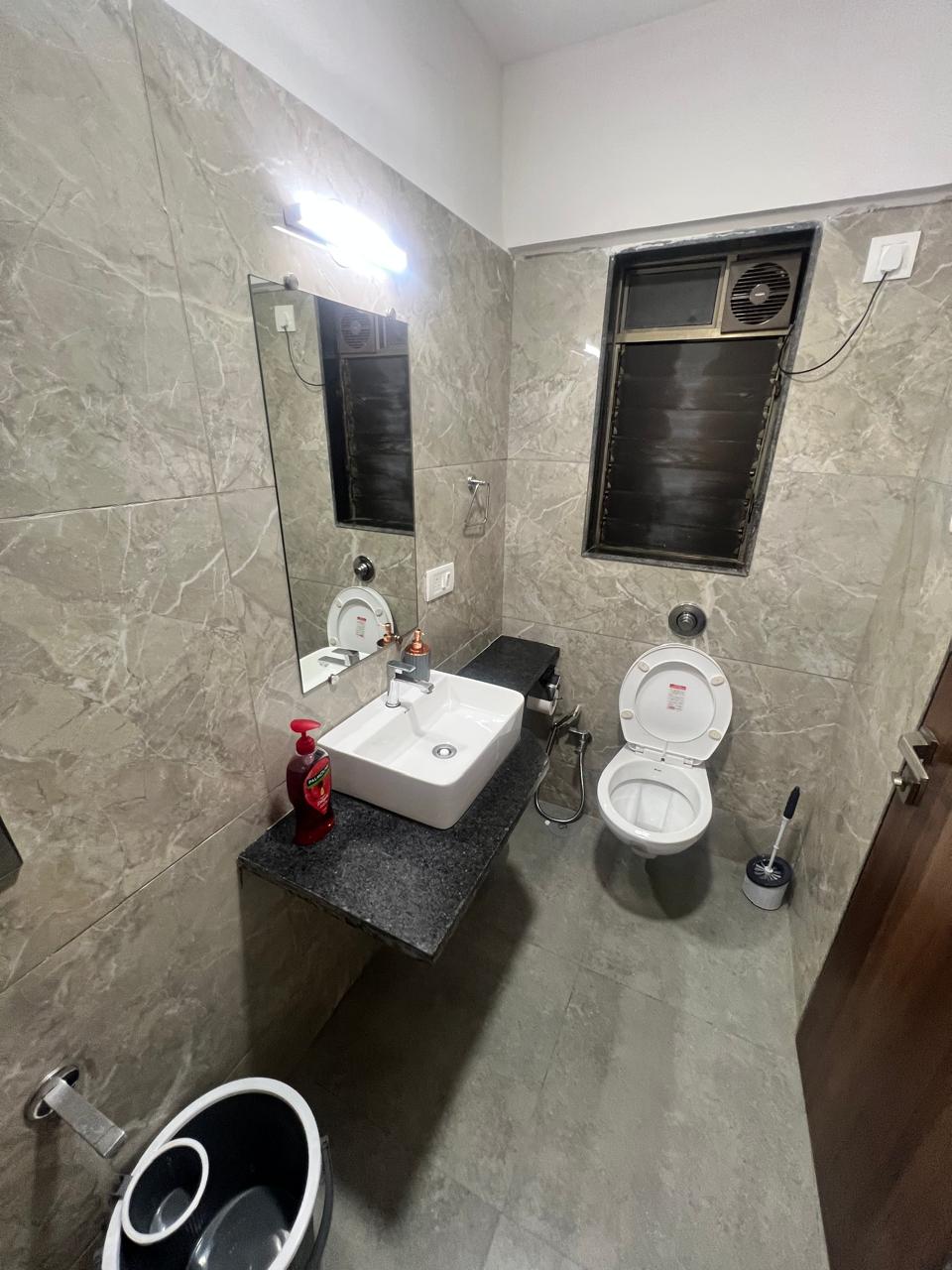 2 BHK Apartment Unit in Powai
